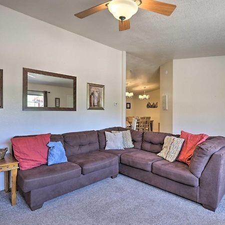 Rustic Retreat Moab Townhome With Grill And Fire Pit Εξωτερικό φωτογραφία