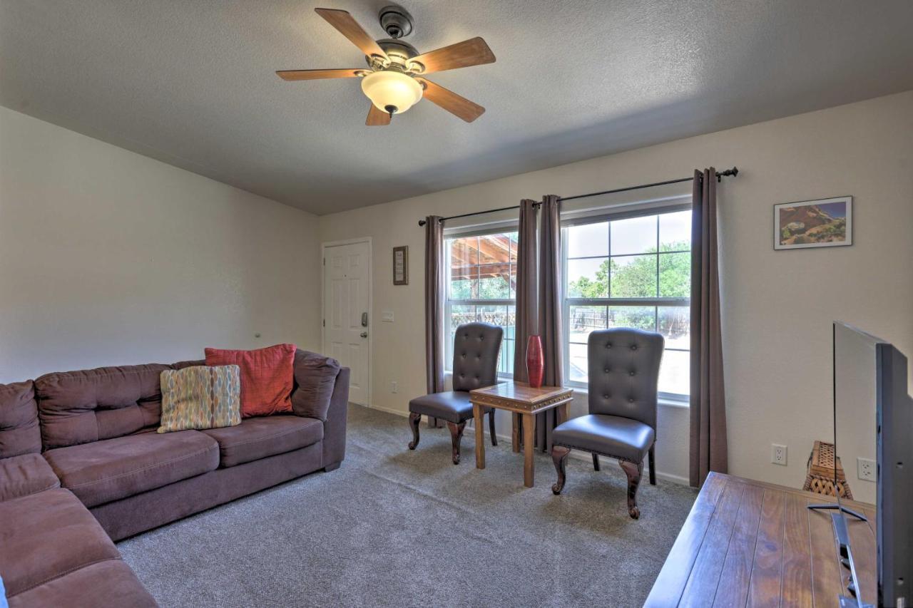 Rustic Retreat Moab Townhome With Grill And Fire Pit Εξωτερικό φωτογραφία