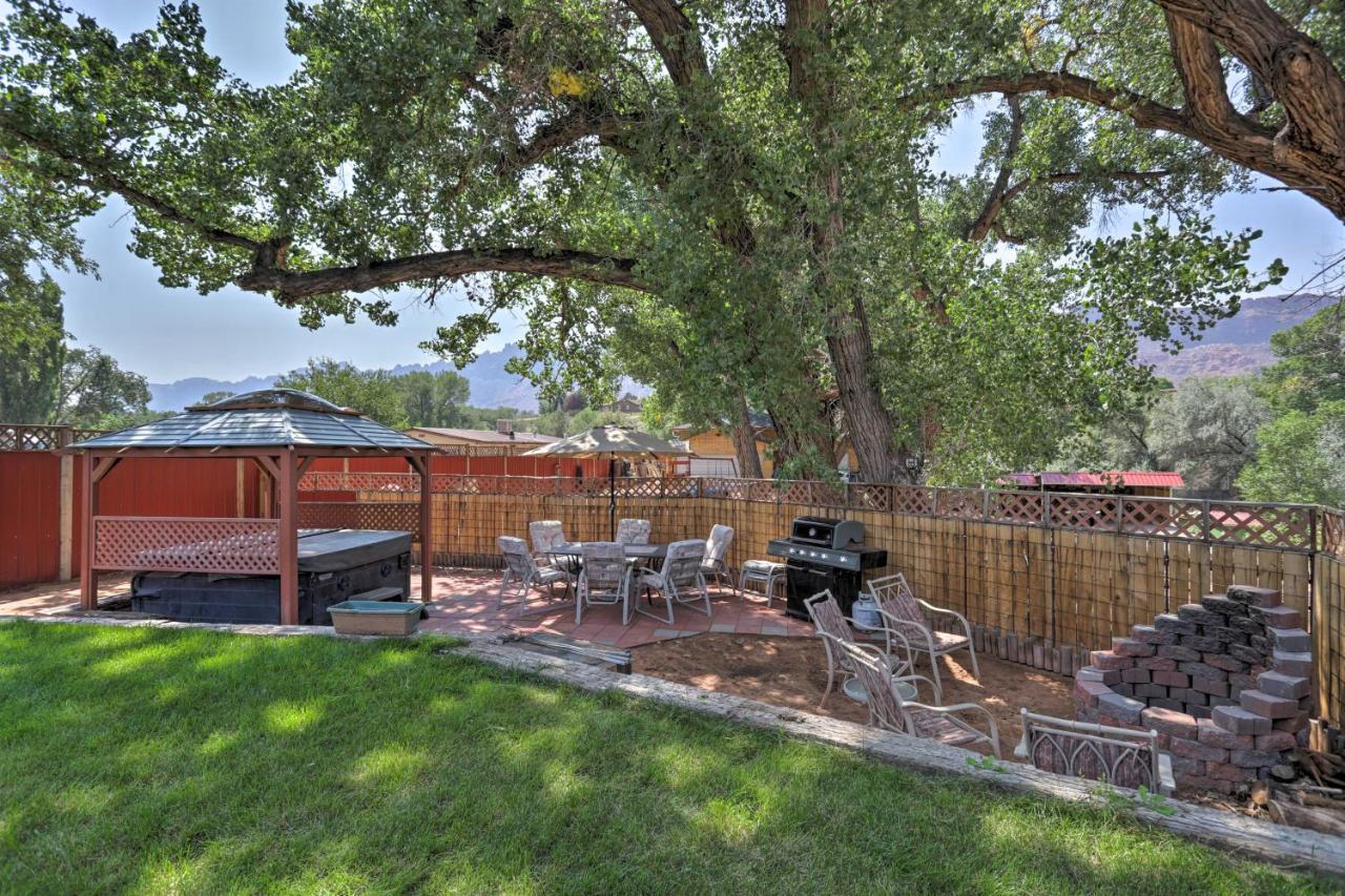 Rustic Retreat Moab Townhome With Grill And Fire Pit Εξωτερικό φωτογραφία