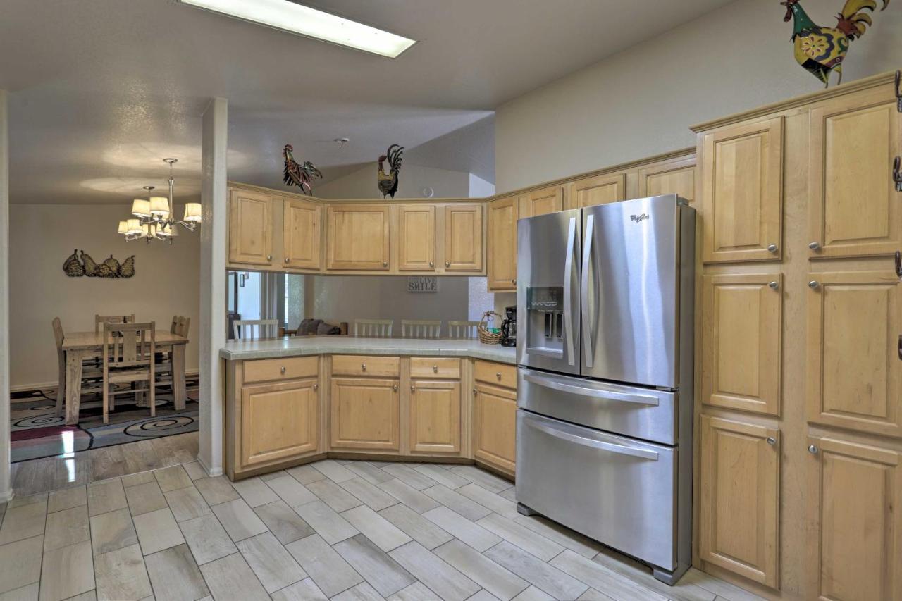 Rustic Retreat Moab Townhome With Grill And Fire Pit Εξωτερικό φωτογραφία